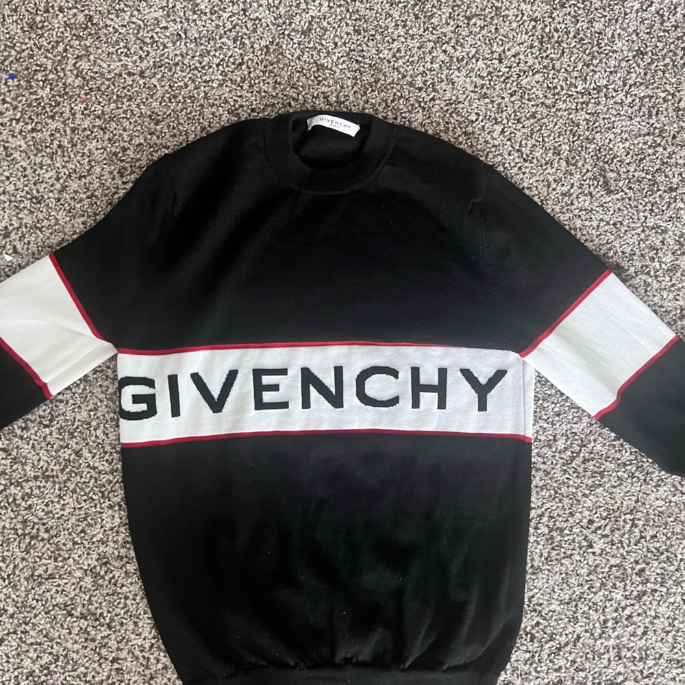 Givenchy sweater